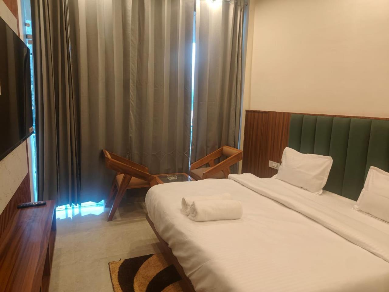 Aroma Resort Rishīkesh Exterior foto
